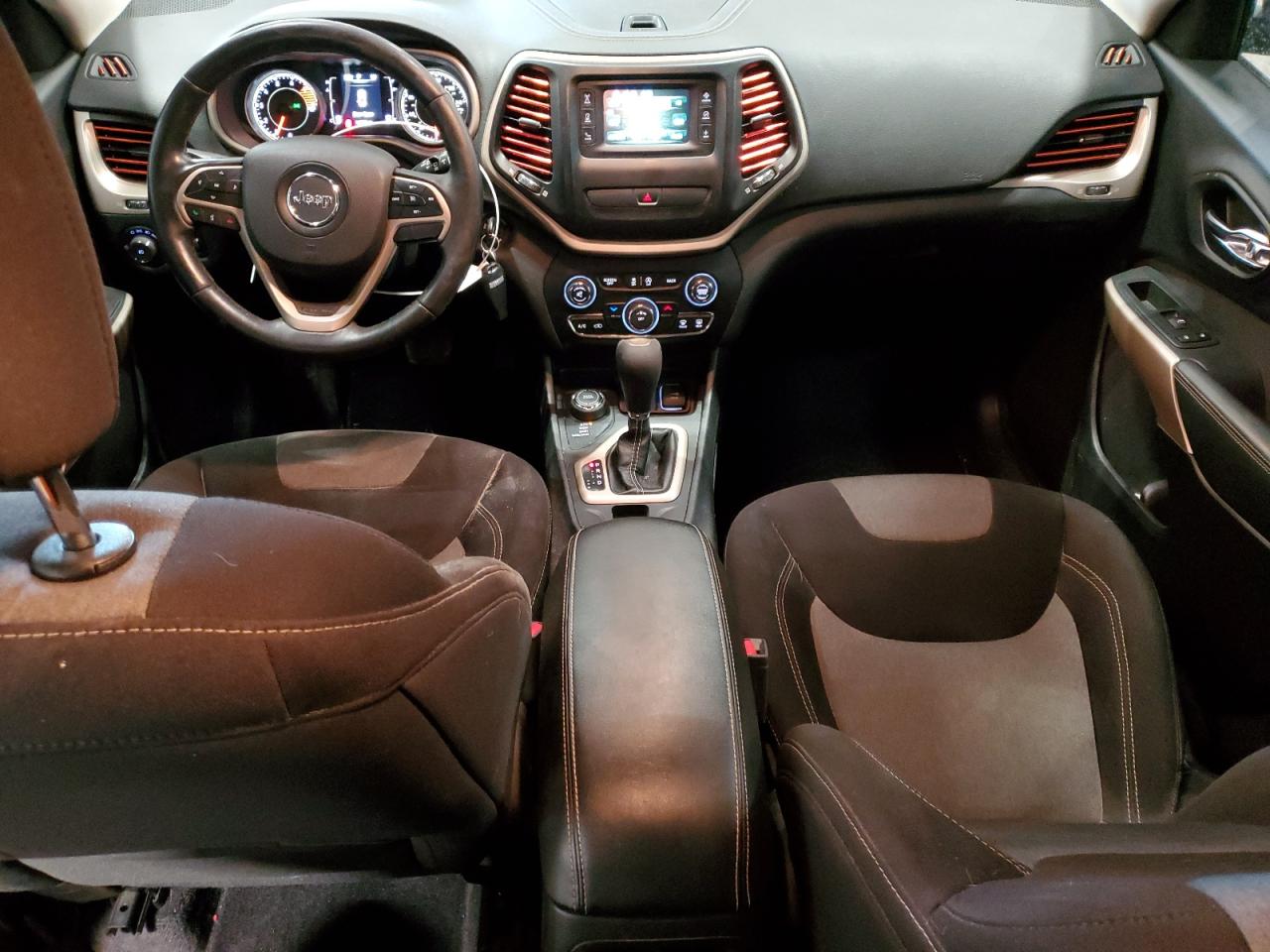 2018 Jeep Grand Cherokee - Image 8