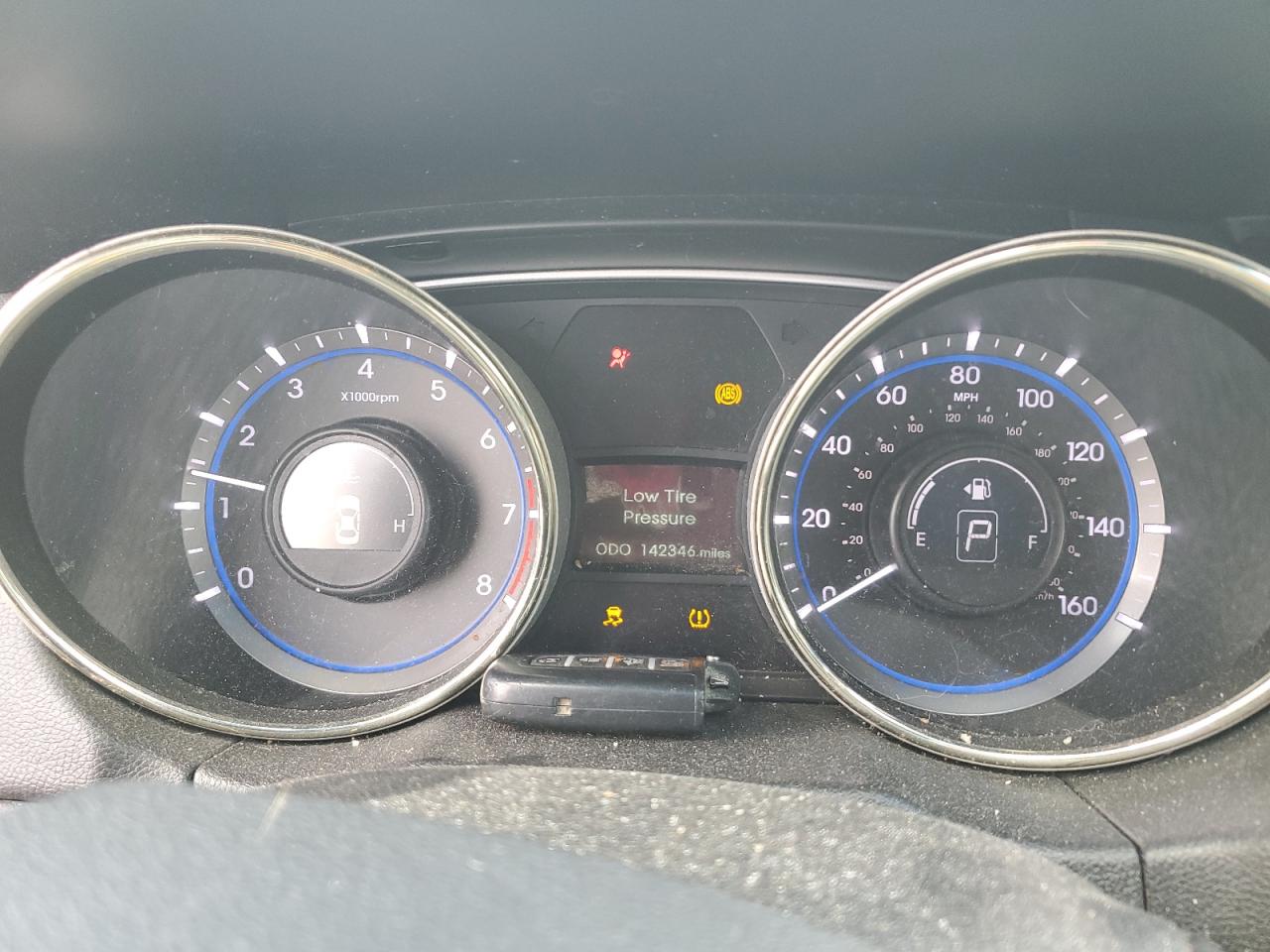2013 Hyundai Sonata - Image 9
