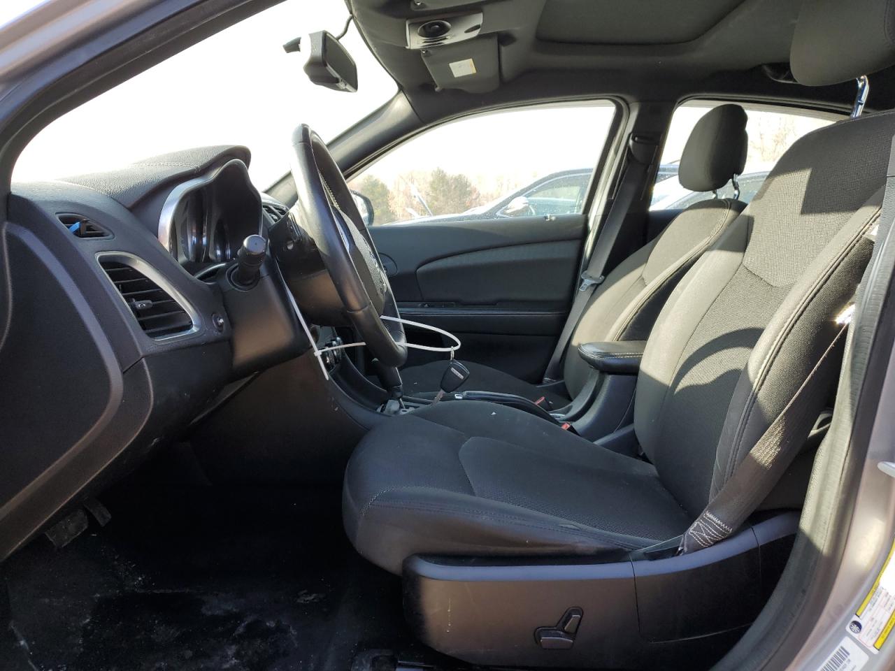 2013 Dodge Avenger - Image 7