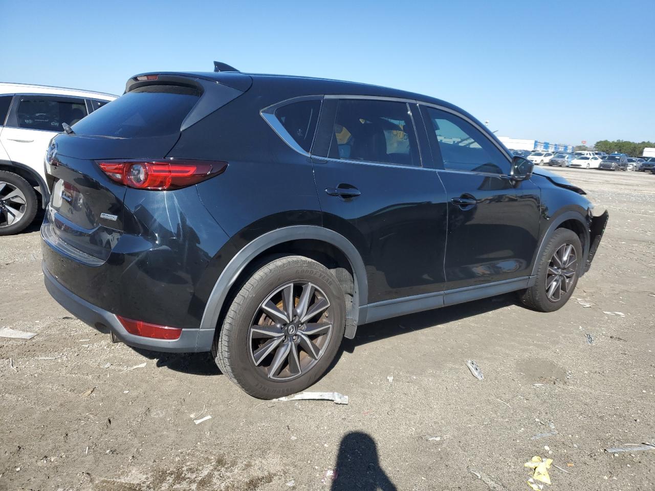 2017 Mazda CX-5 - Image 3