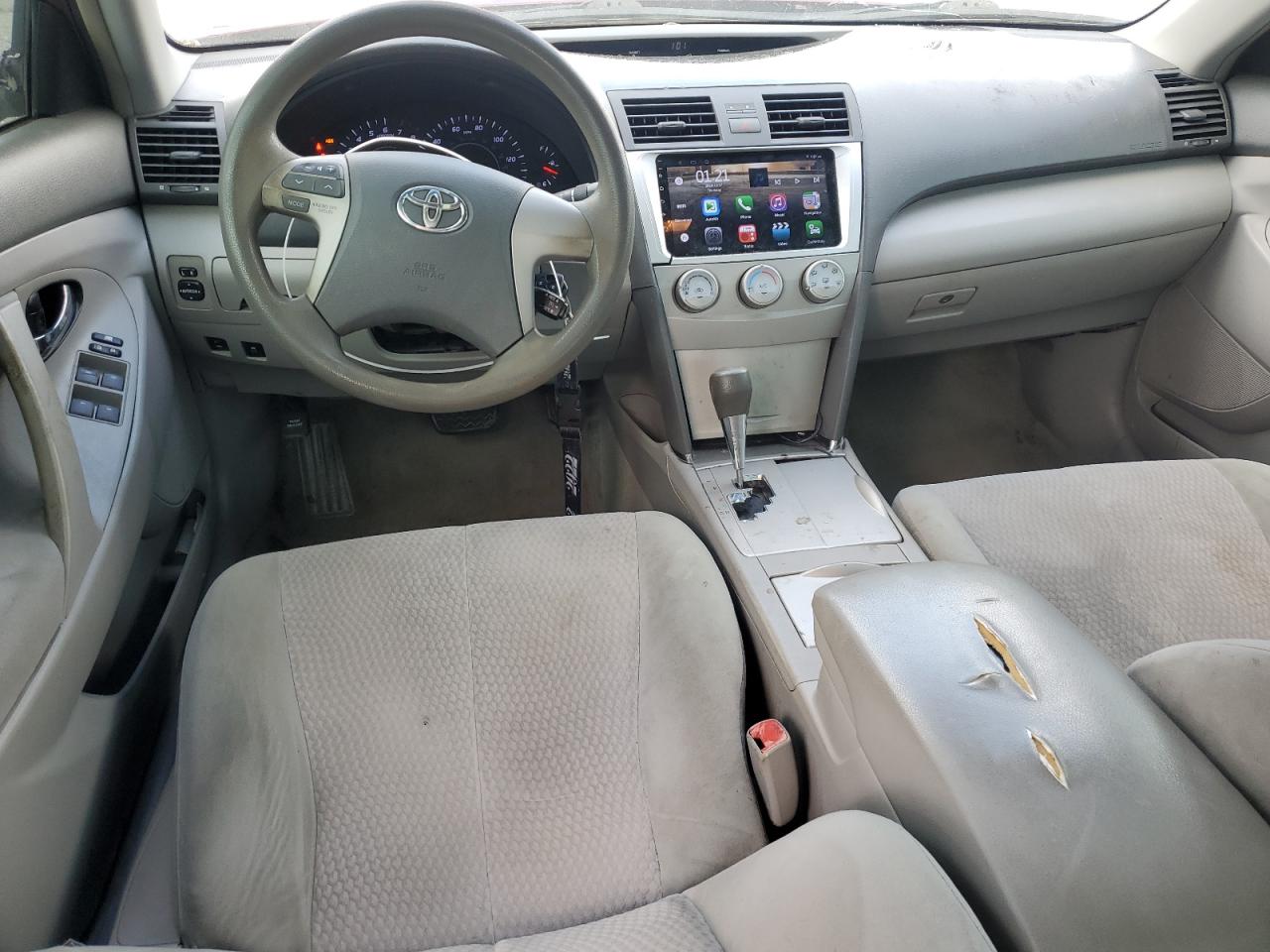 2011 Toyota Camry - Image 8