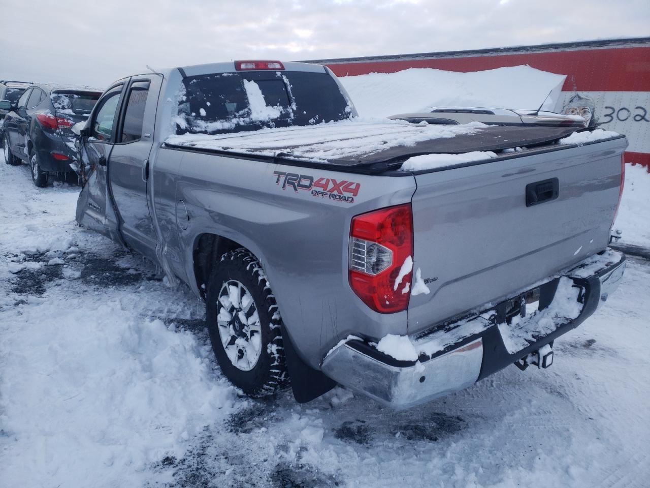 2015 Toyota Tundra - Image 2