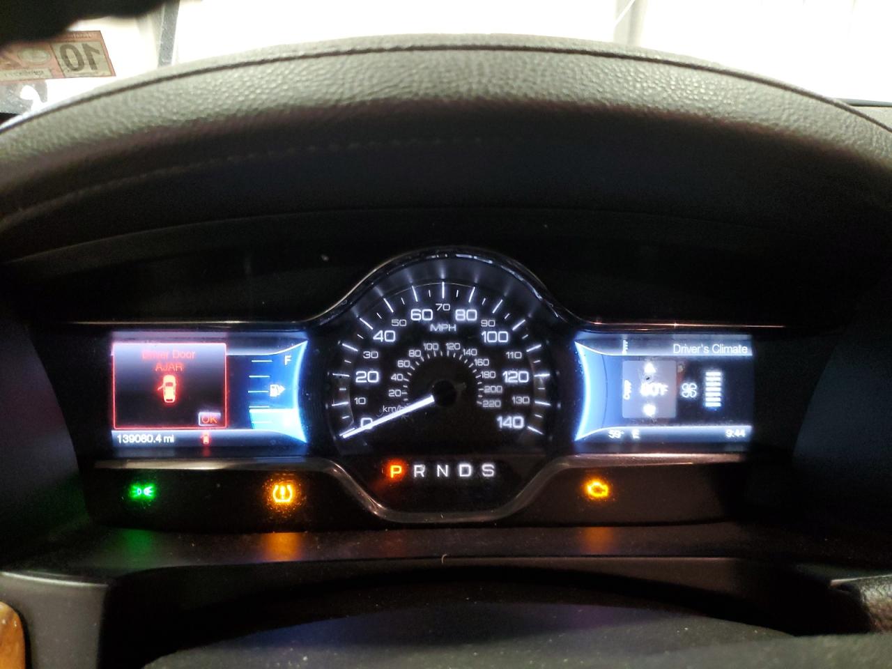 2013 Lincoln MKS - Image 9