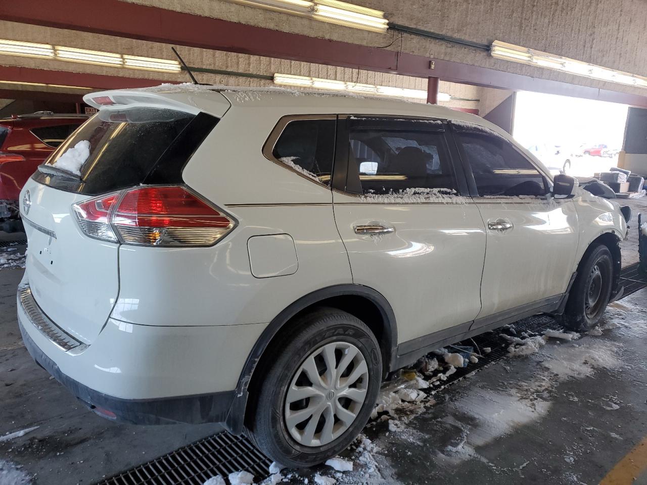 2015 Nissan Rogue - Image 3