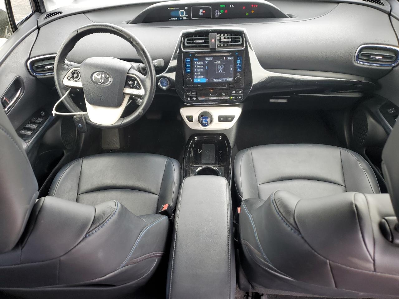 2017 Toyota Prius - Image 8