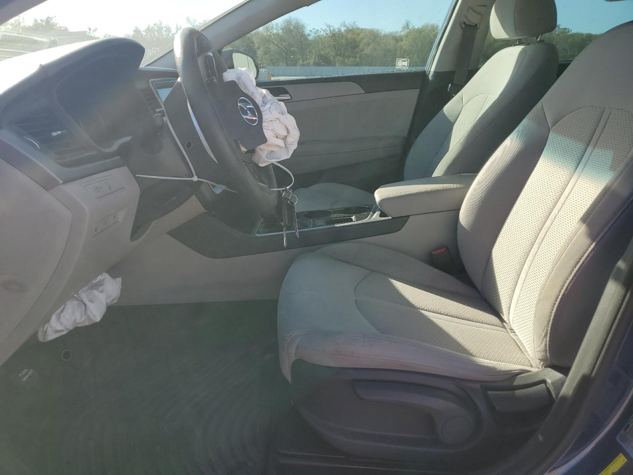 2019 Hyundai Sonata - Image 7