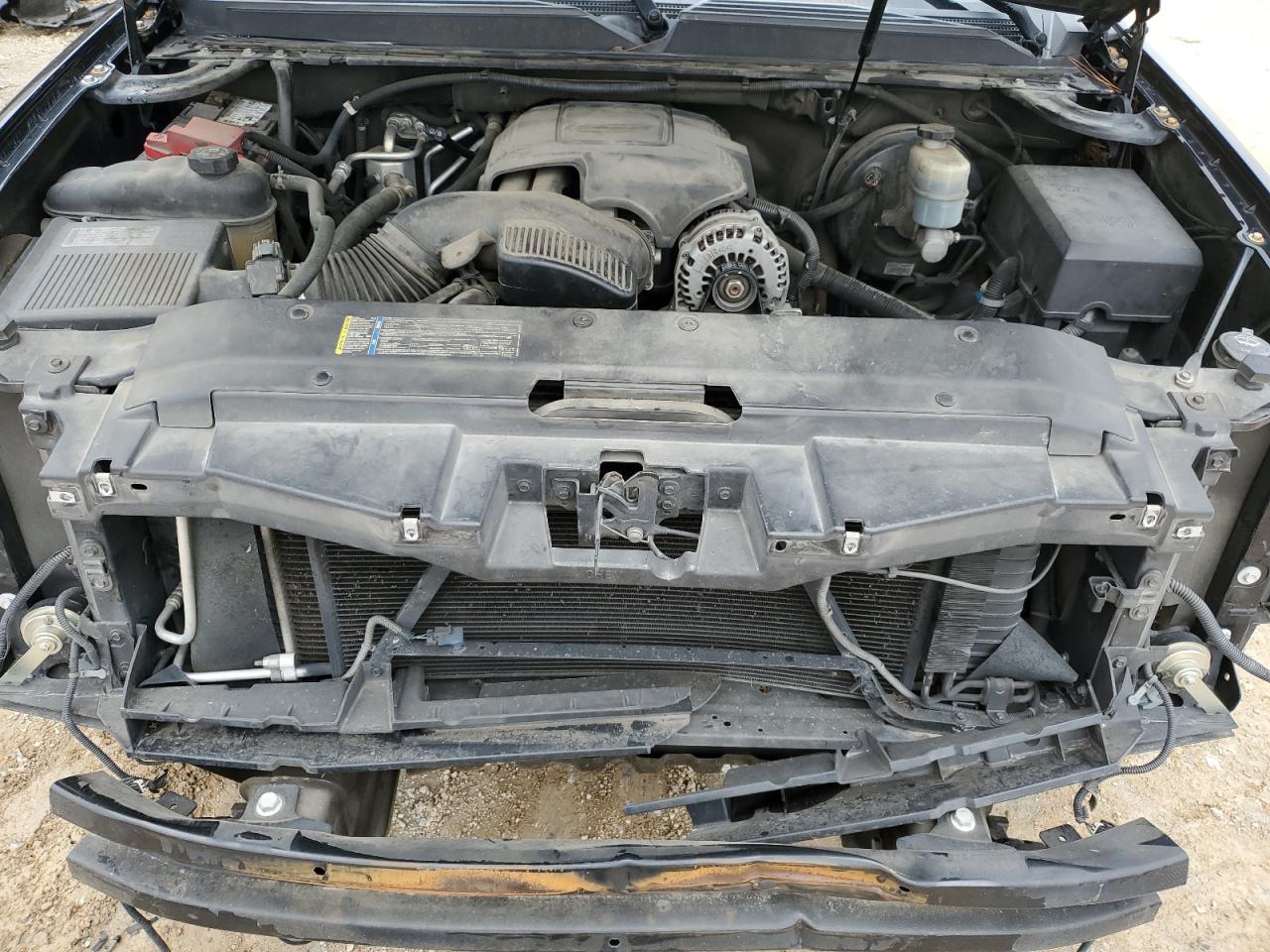 2010 Chevrolet Tahoe - Image 12