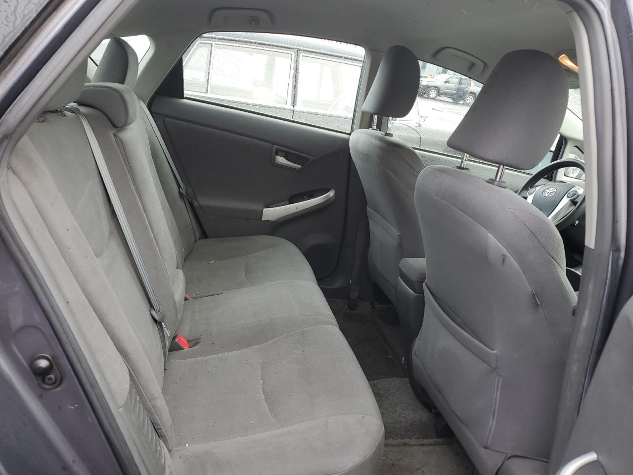 2010 Toyota Prius - Image 10