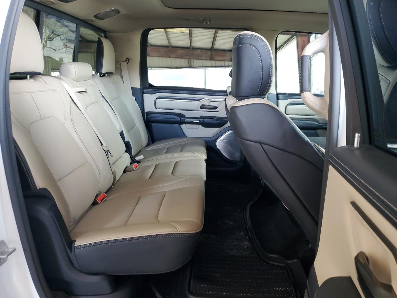 2021 RAM 1500 - Image 10