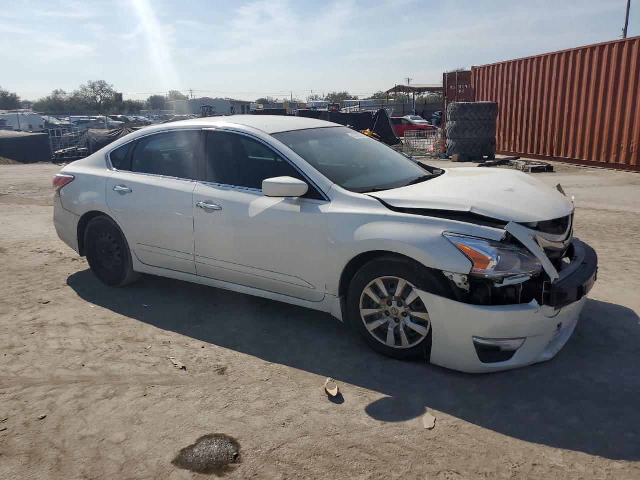 2014 Nissan Altima - Image 4