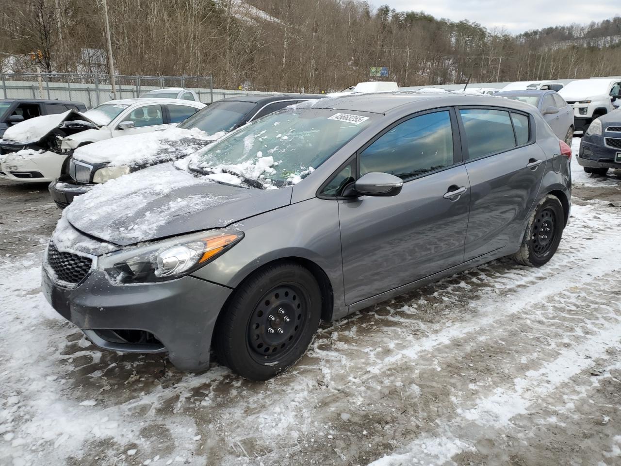 2016 Kia Forte - Image 1