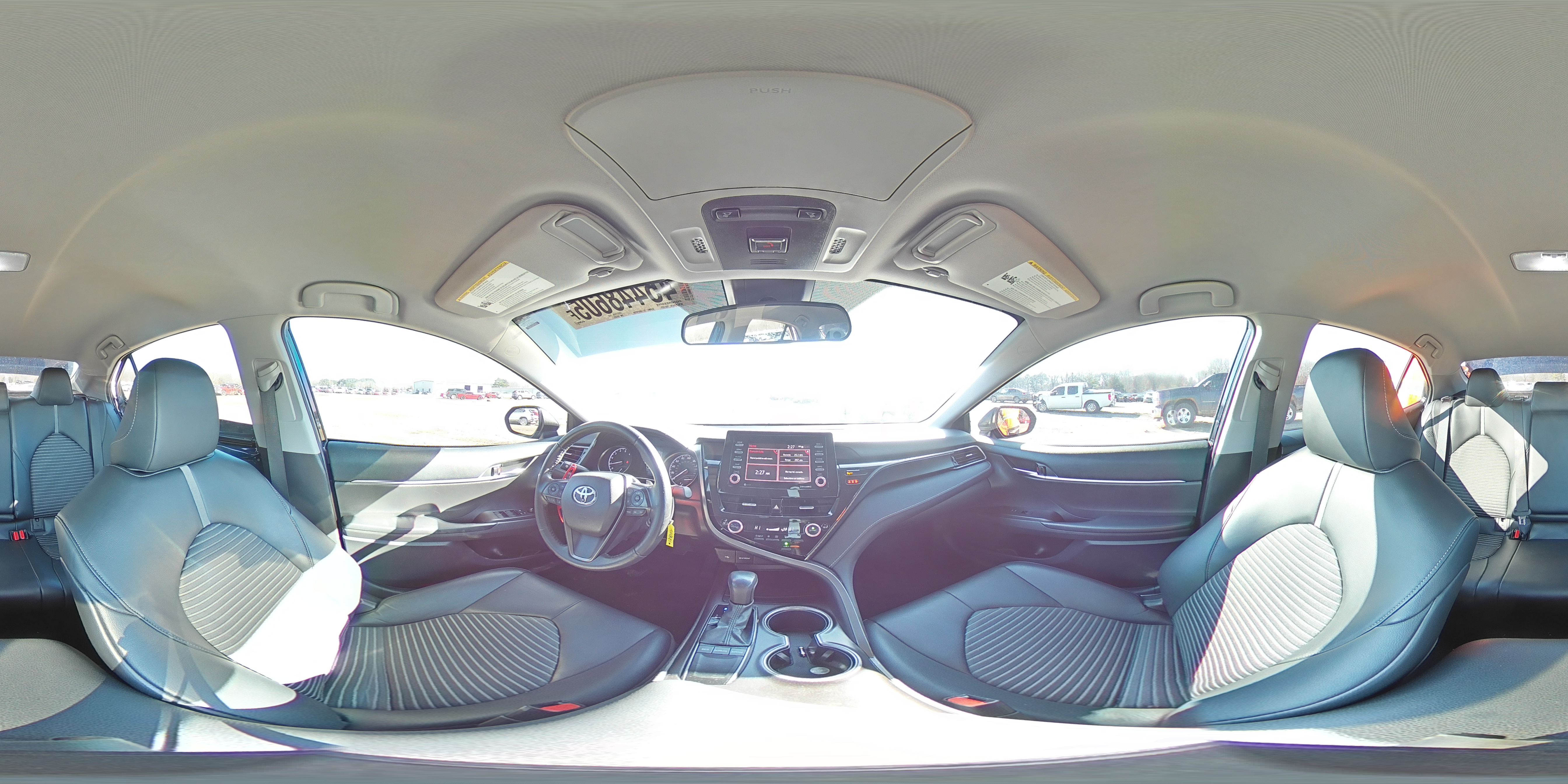 2022 Toyota Camry - Image 13