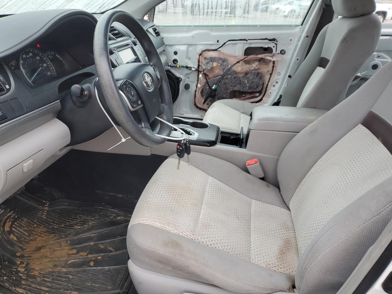 2012 Toyota Camry - Image 7
