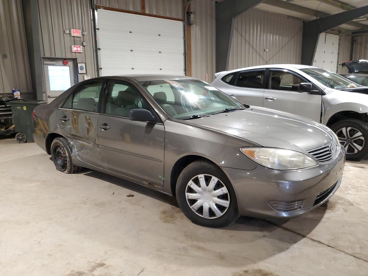 2006 Toyota Camry - Image 4