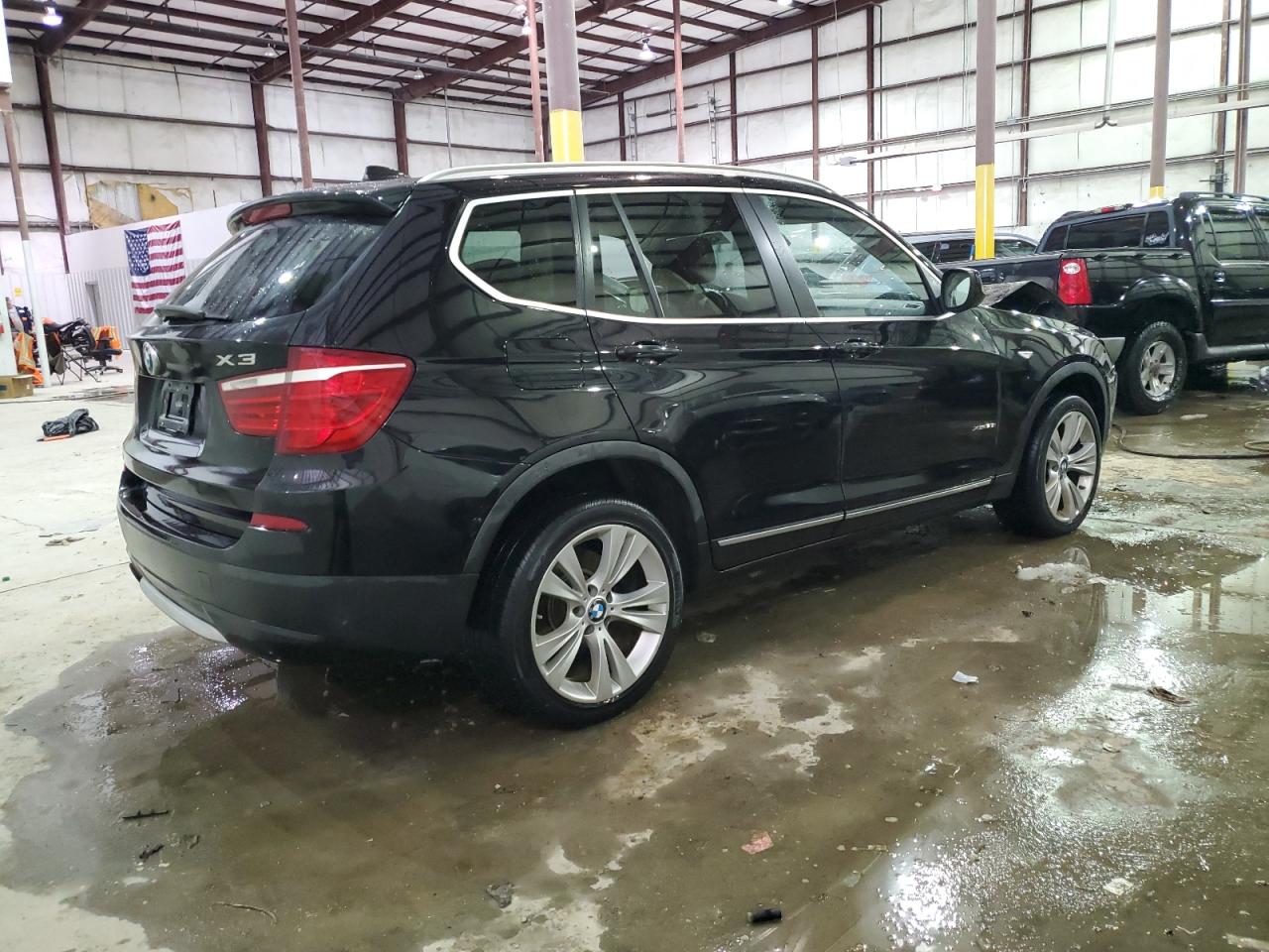 2011 BMW X3 - Image 3