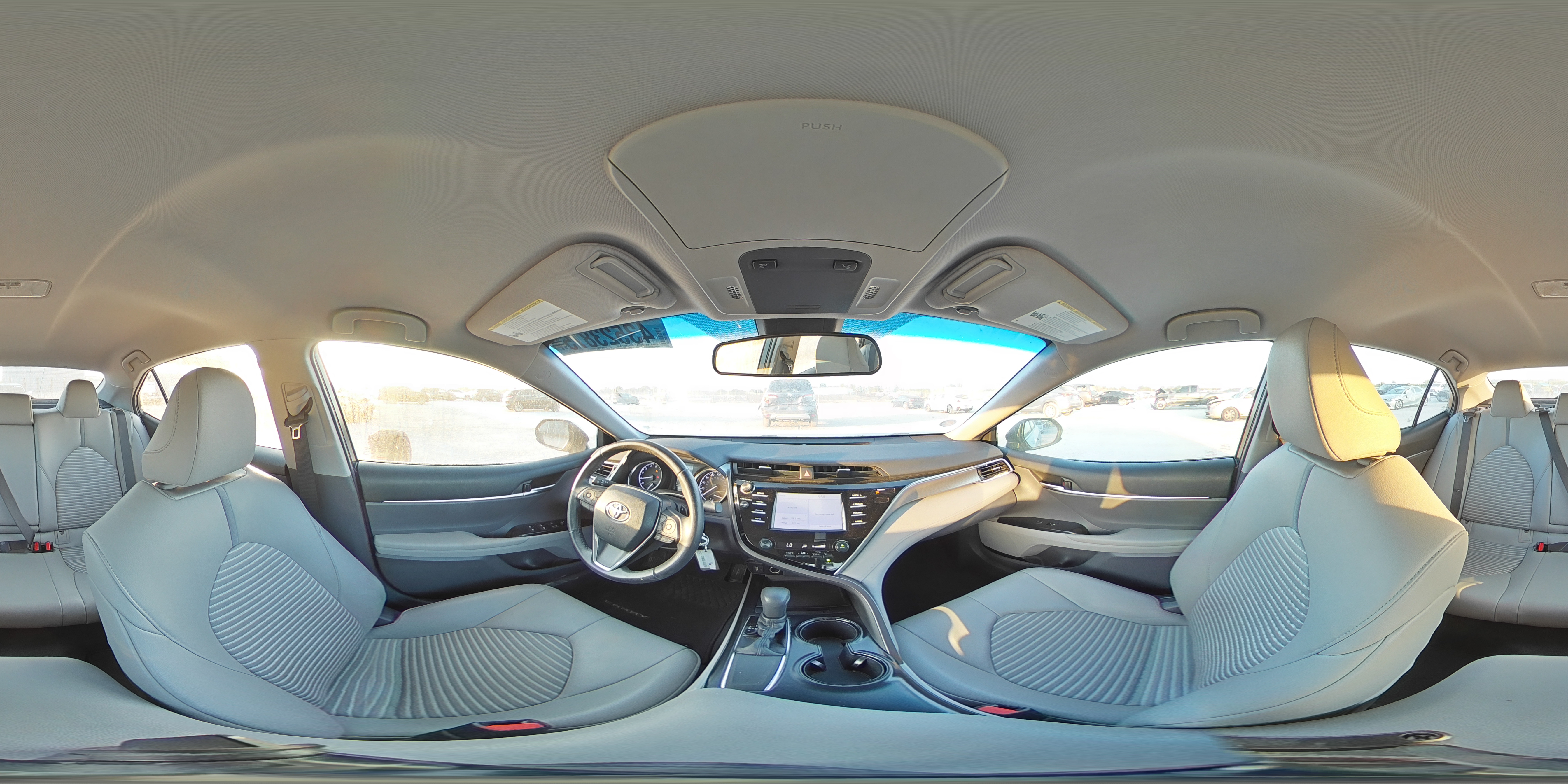 2018 Toyota Camry - Image 12