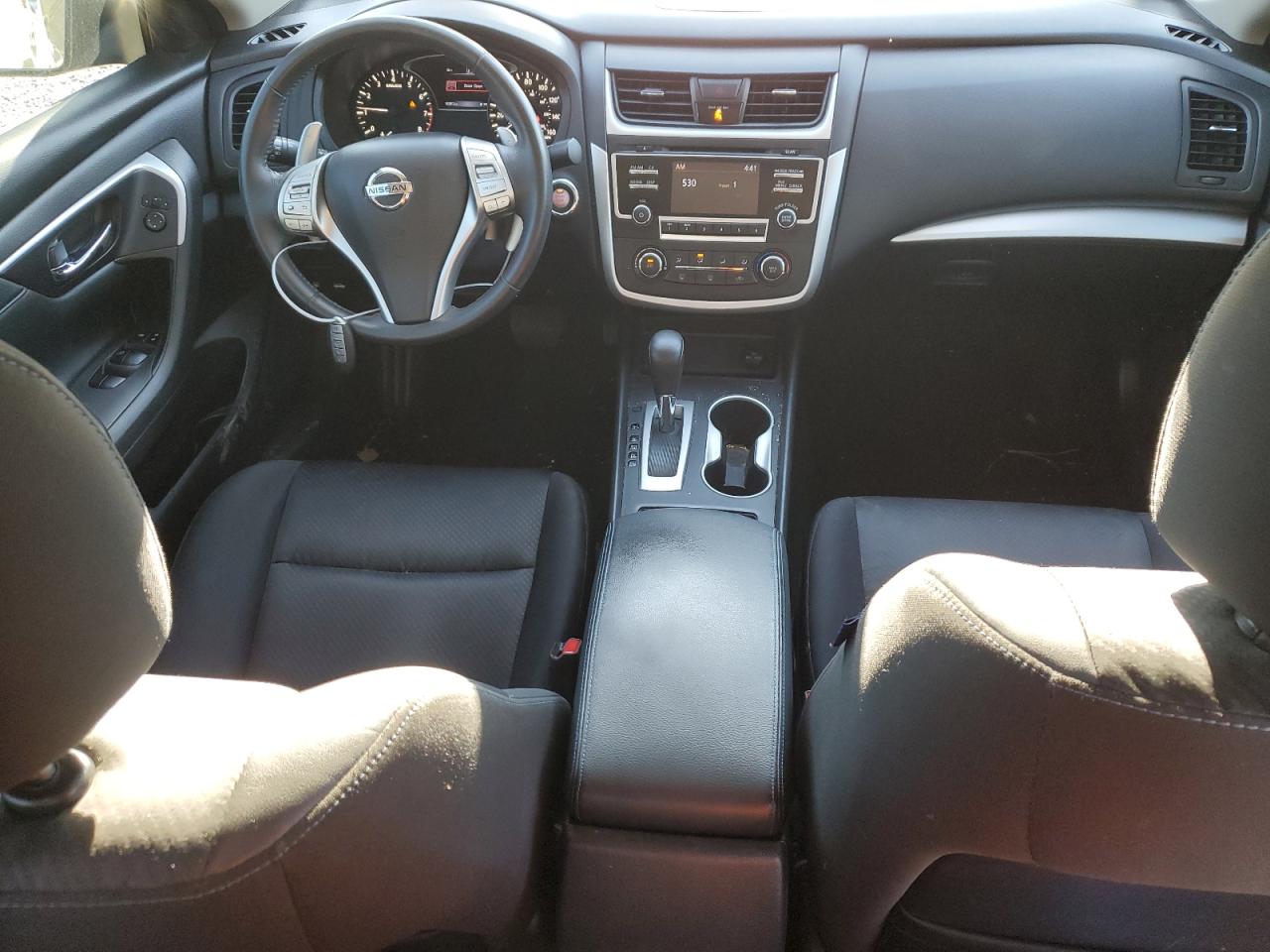 2017 Nissan Altima - Image 8