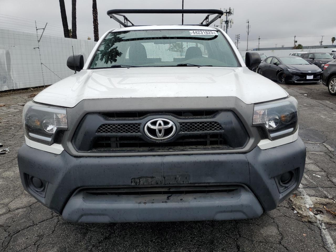 2015 Toyota Tacoma - Image 5