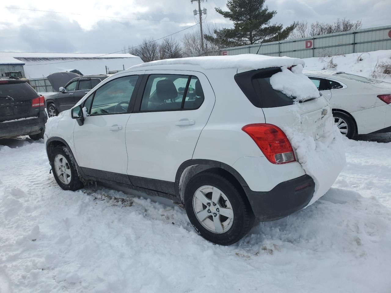 2015 Chevrolet Trax - Image 2