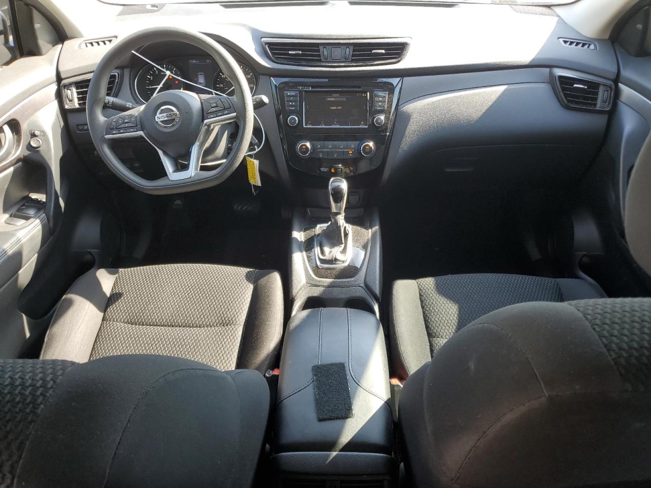 2020 Nissan Rogue - Image 8