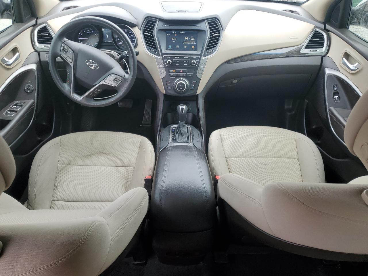 2017 Hyundai Santa Fe - Image 8