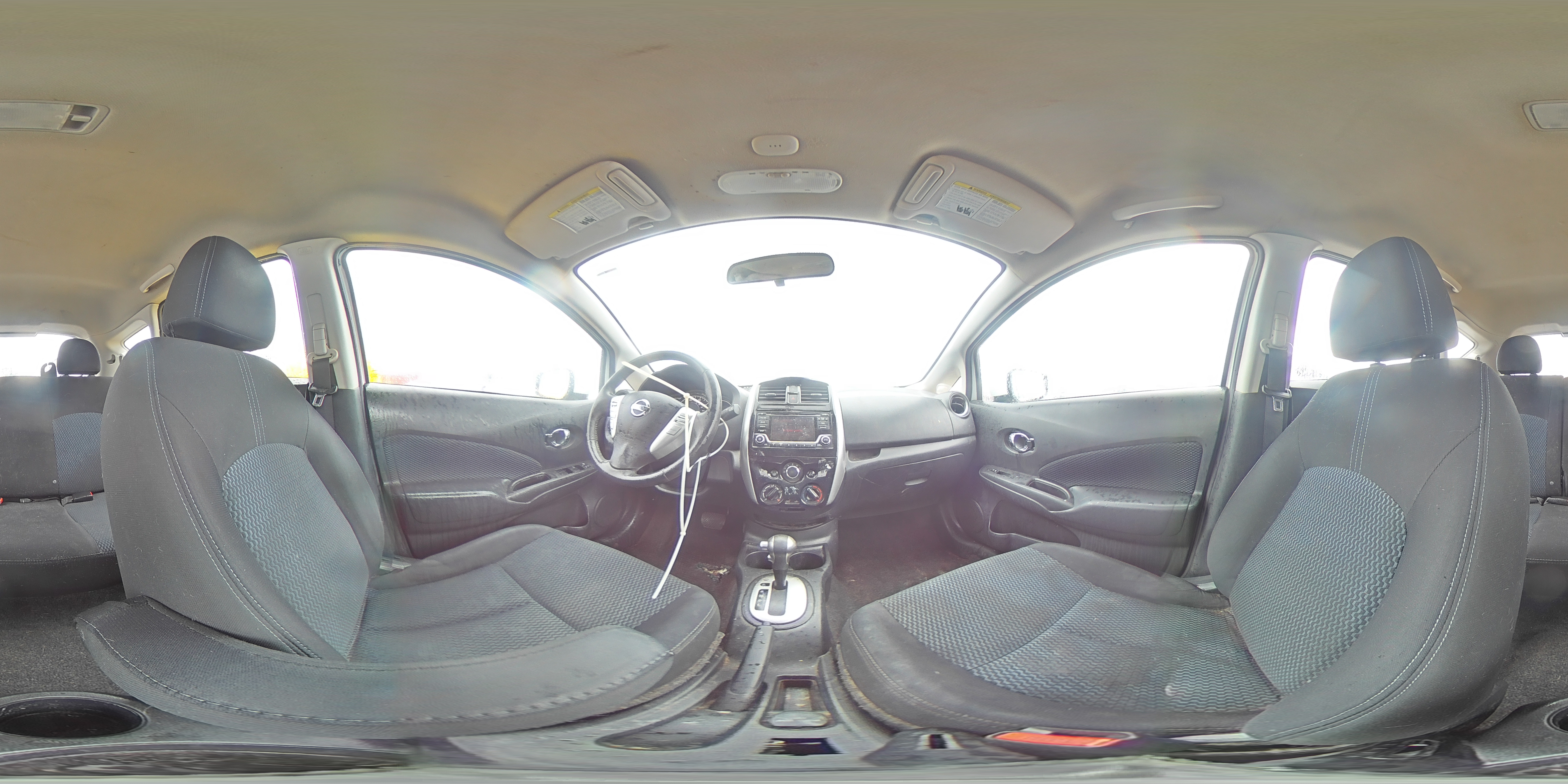2016 Nissan Versa - Image 14