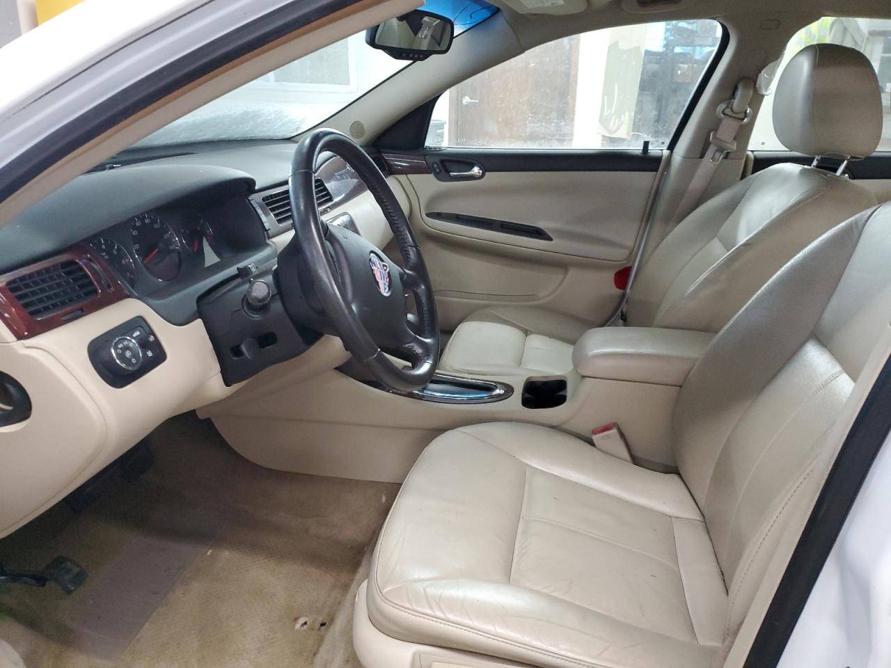 2010 Chevrolet Impala - Image 7