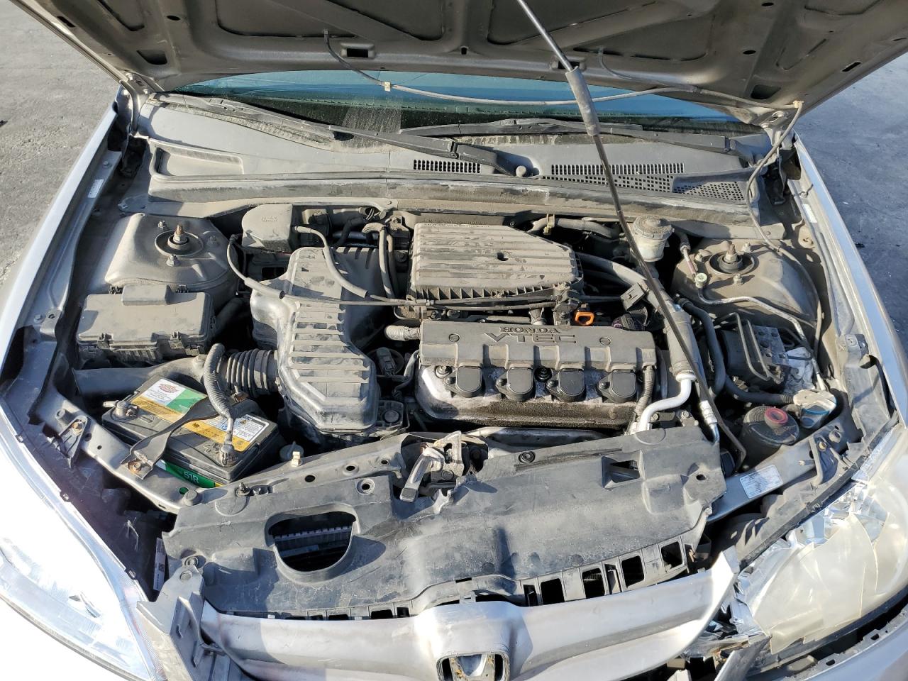 2005 Honda Civic - Image 12