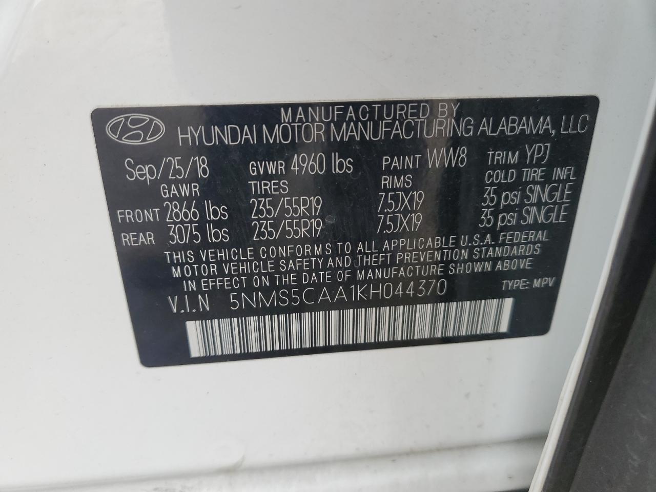 2019 Hyundai Santa Fe - Image 12