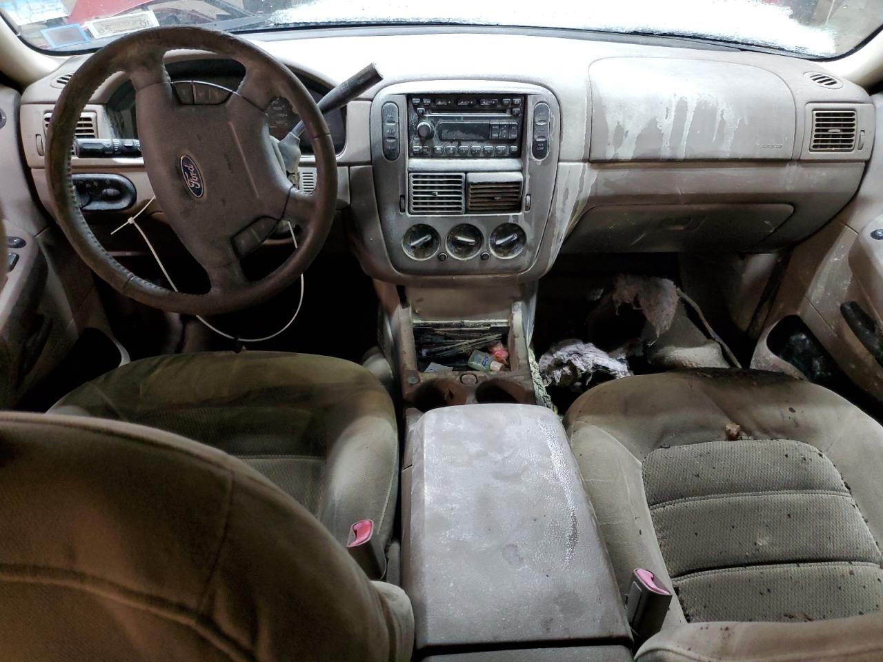 2005 Ford Explorer - Image 8