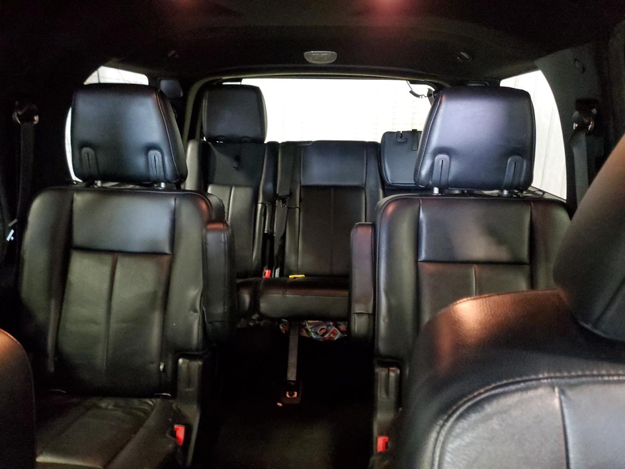2017 Ford Expedition - Image 10