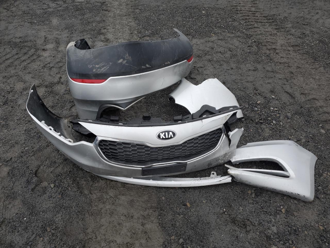 2014 Kia Forte - Image 14