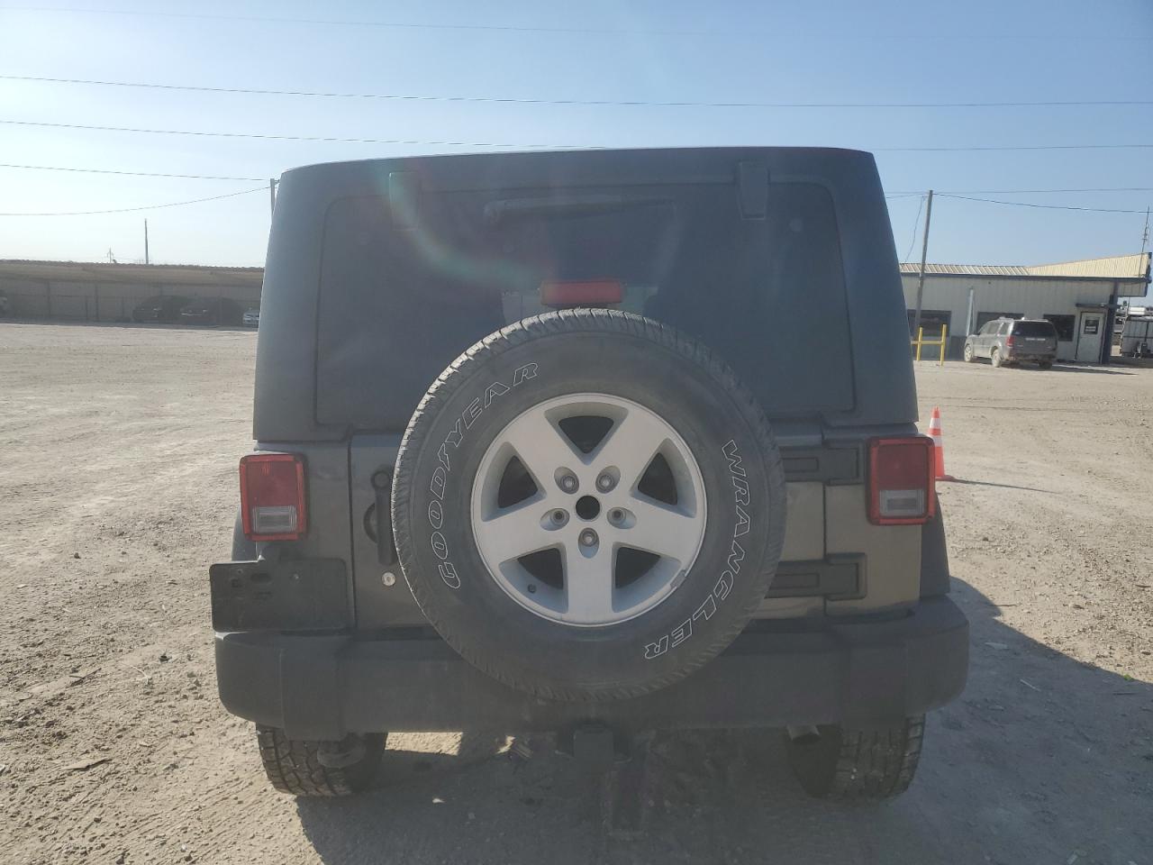 2018 Jeep Wrangler - Image 6