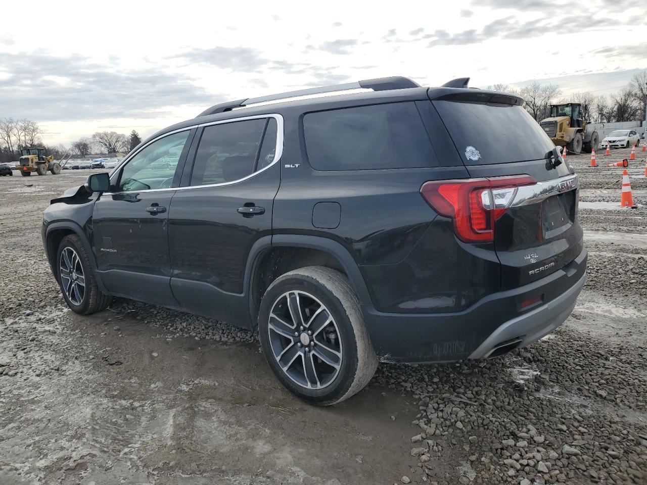 2020 GMC Acadia - Image 2