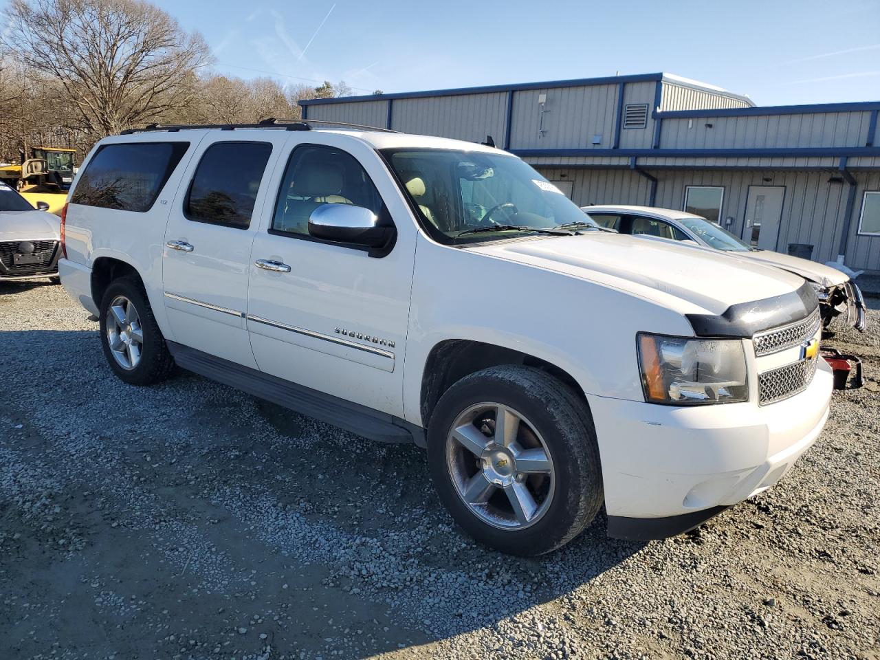 2013 Chevrolet Suburban - Image 4