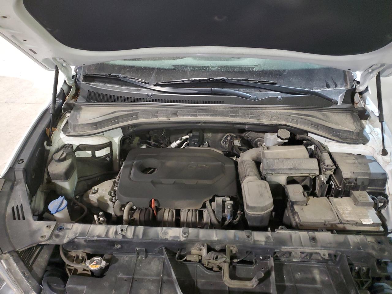 2019 Hyundai Santa Fe - Image 12