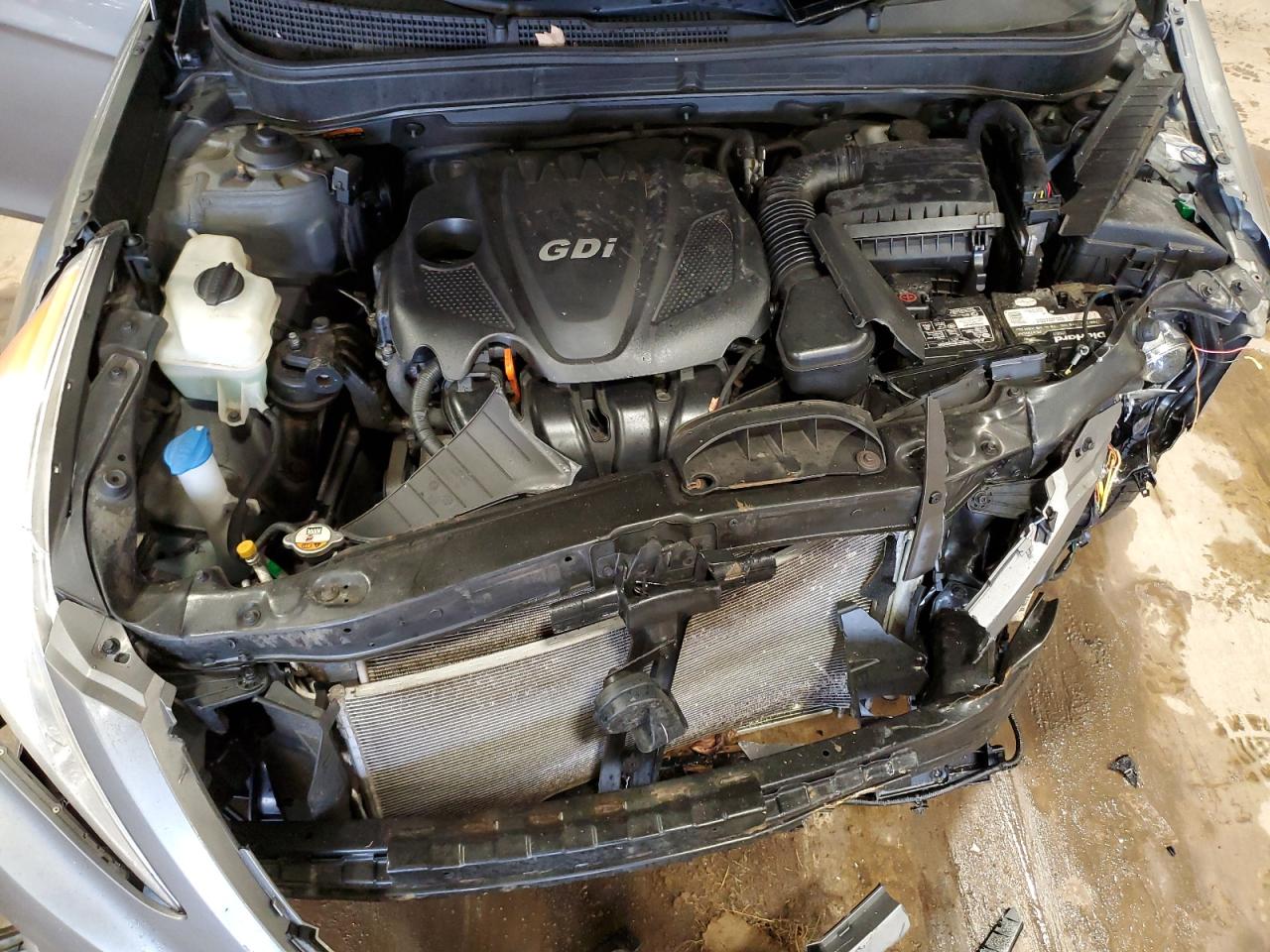 2014 Hyundai Sonata - Image 11