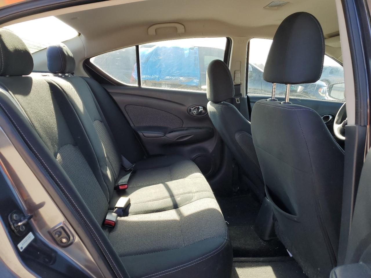 2015 Nissan Versa - Image 10