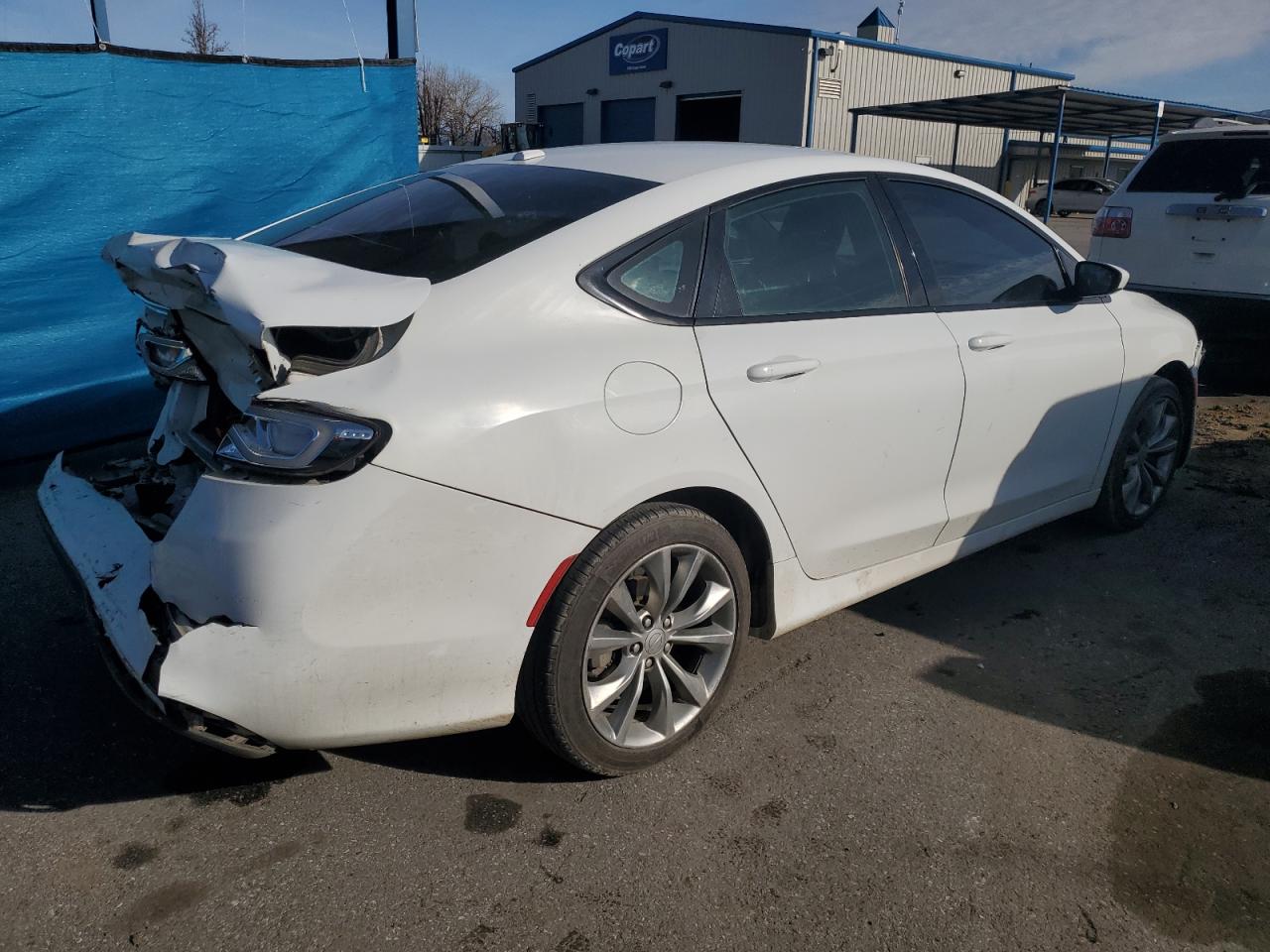 2015 Chrysler 200 - Image 3