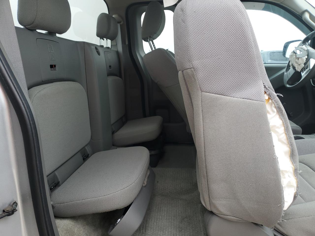 2016 Nissan Navara (Frontier) - Image 10