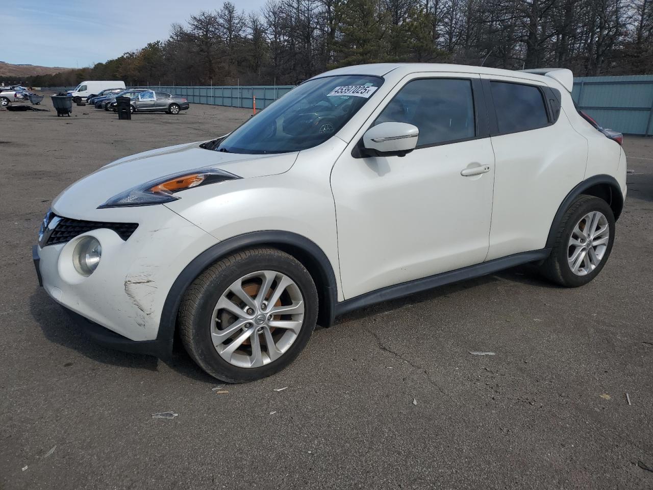 2015 Nissan Juke - Image 1
