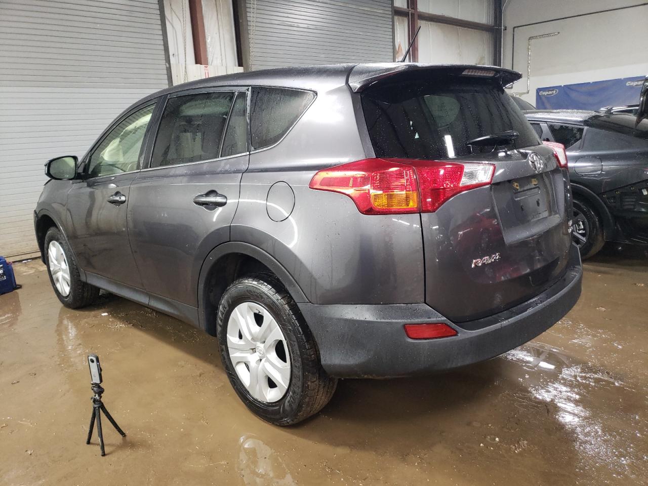 2015 Toyota RAV 4 - Image 2