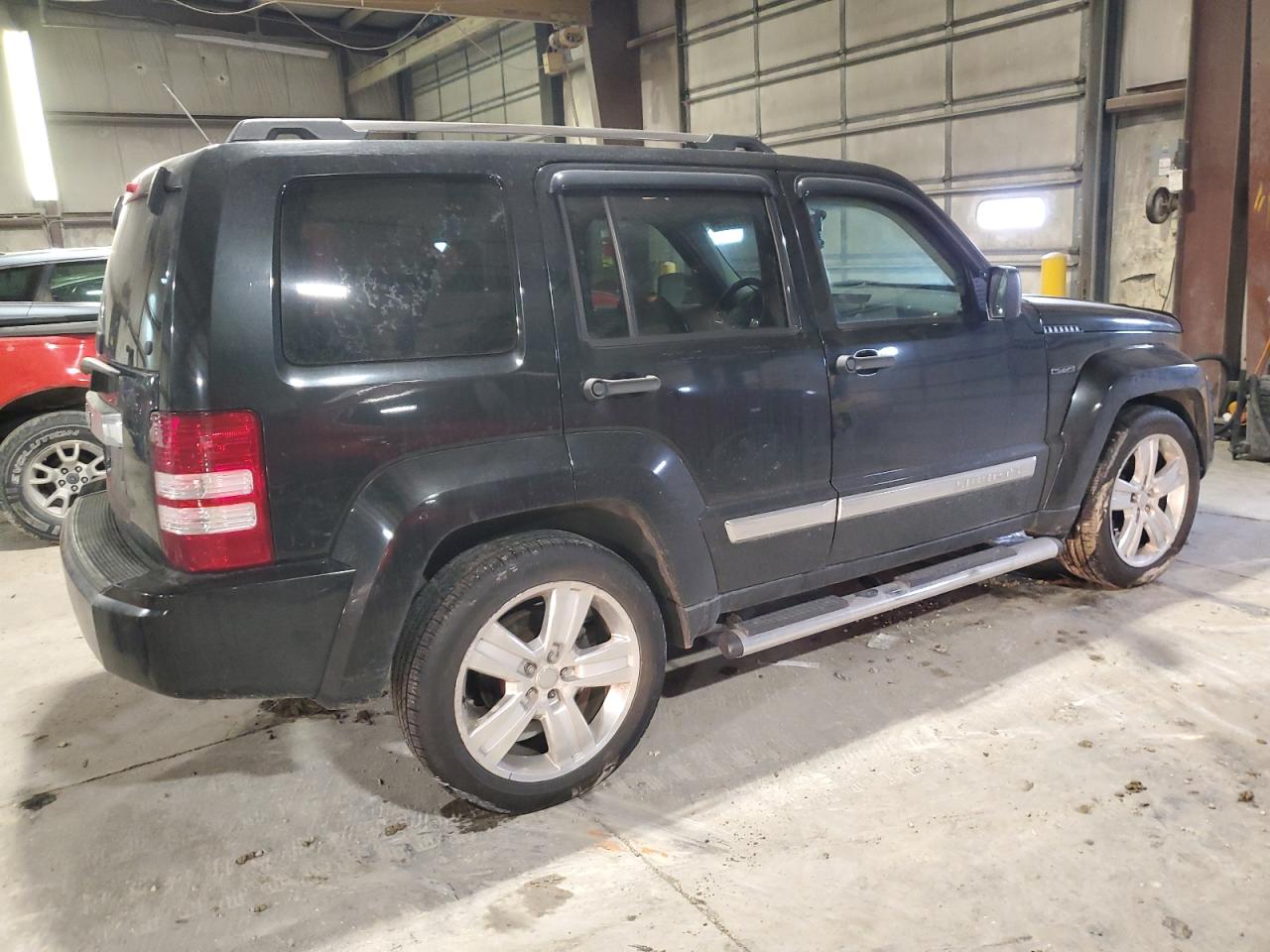 2012 Jeep Liberty (North America) - Image 3