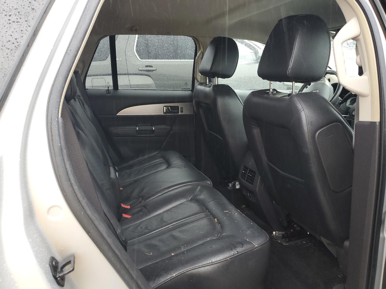 2014 Lincoln MKX - Image 10