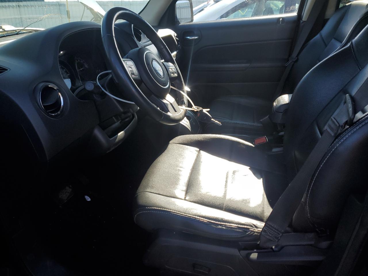 2015 Jeep Liberty (Patriot) - Image 7