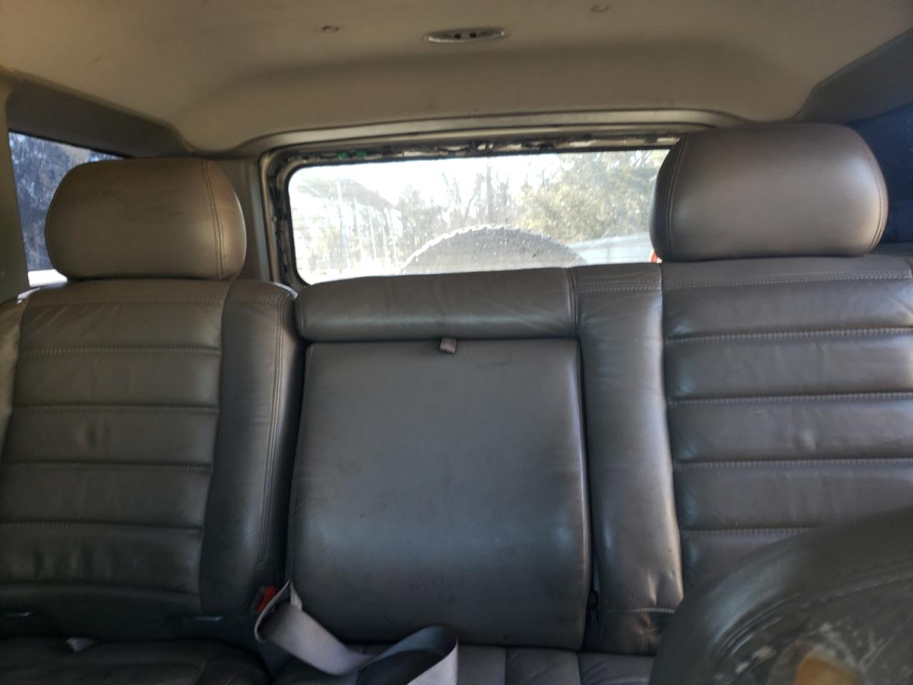 2003 Hummer H2 - Image 10