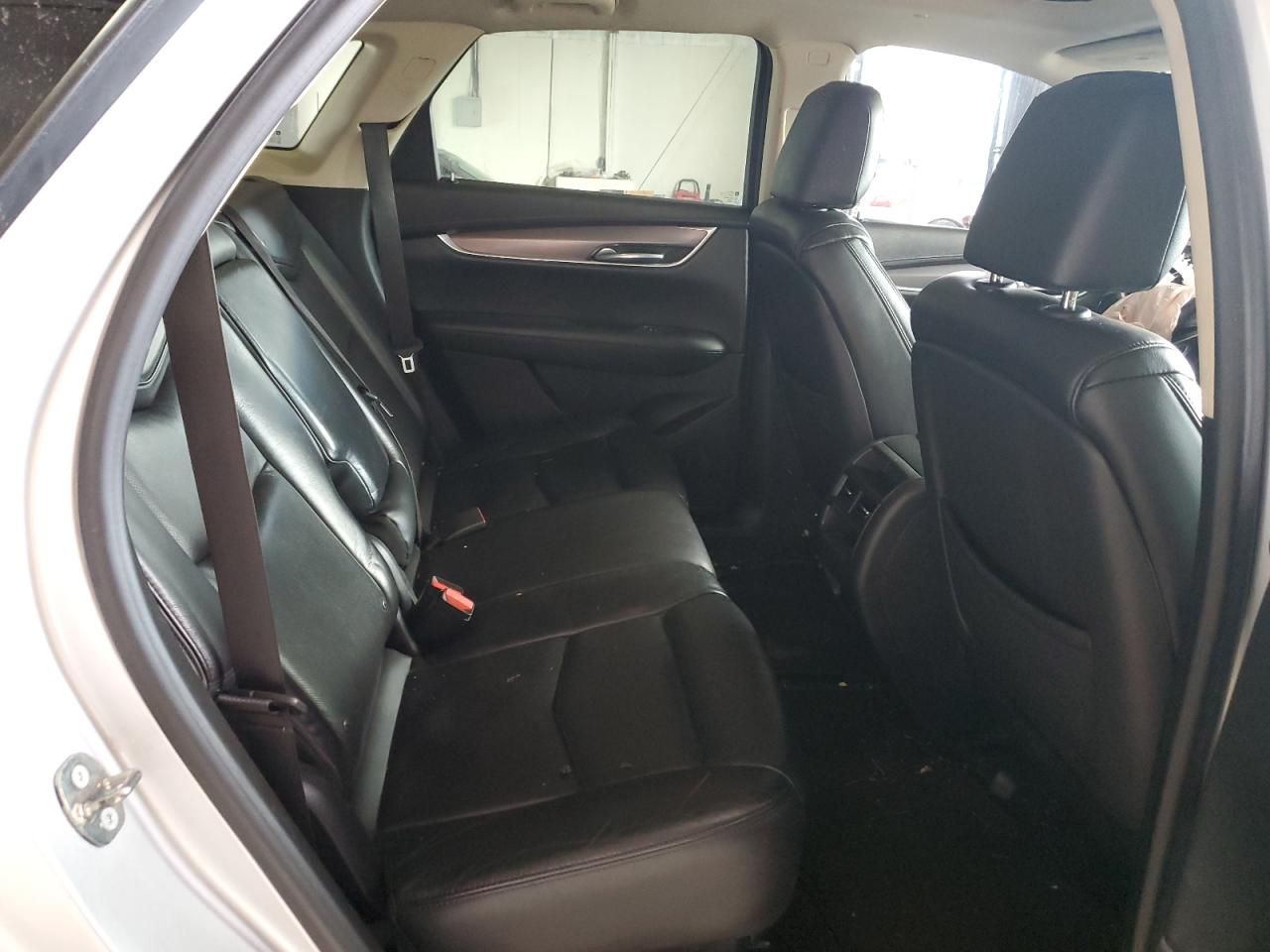2017 Cadillac XT5 - Image 11
