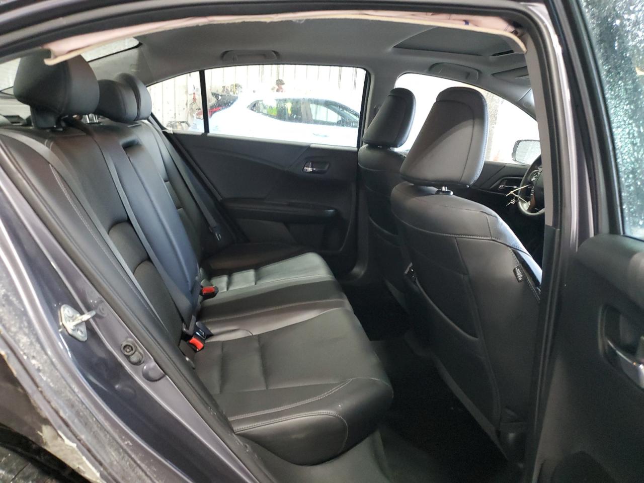 2015 Honda Accord - Image 10