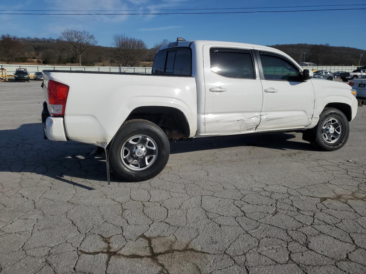 2017 Toyota Tacoma - Image 3