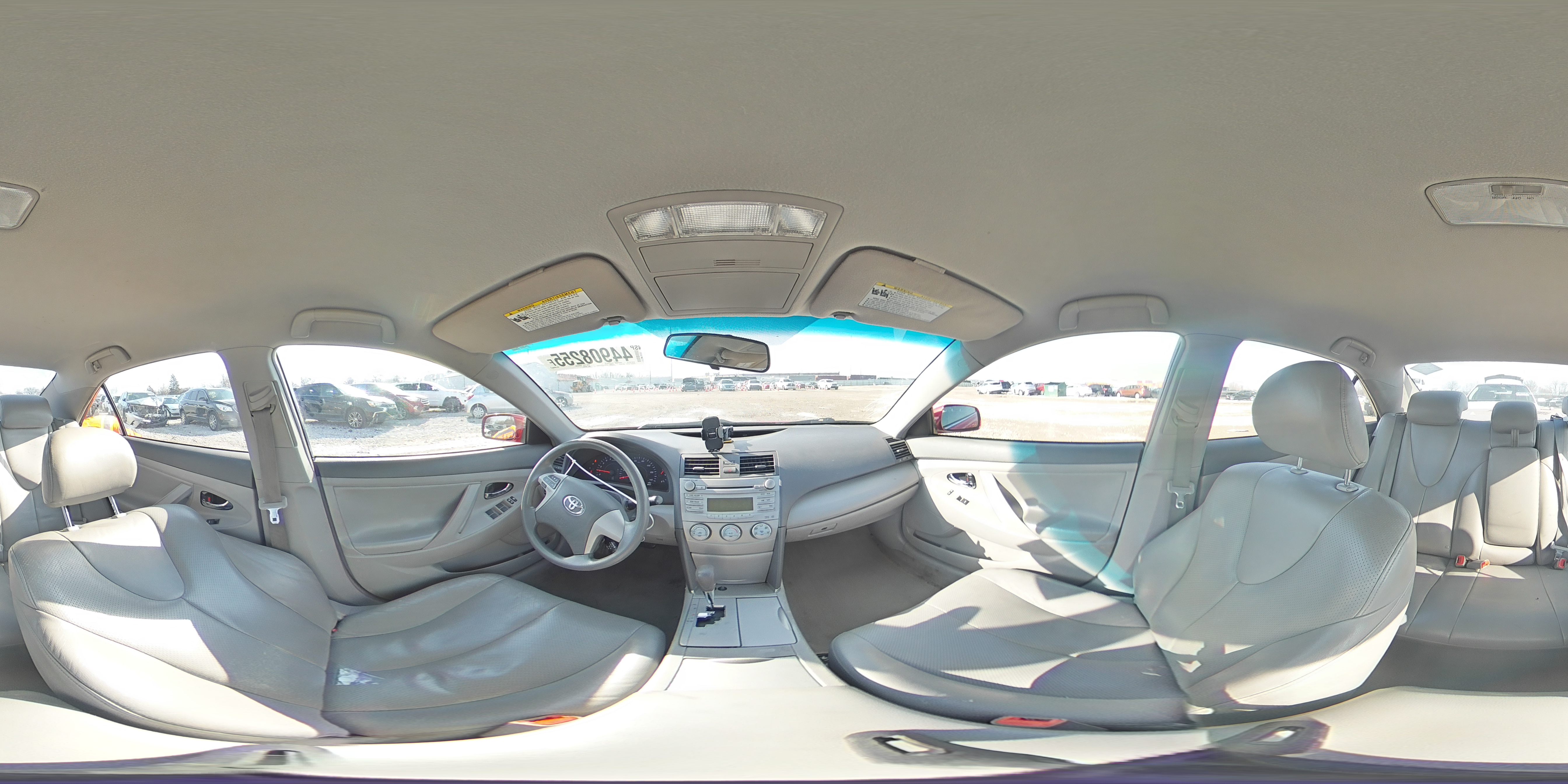 2011 Toyota Camry - Image 13